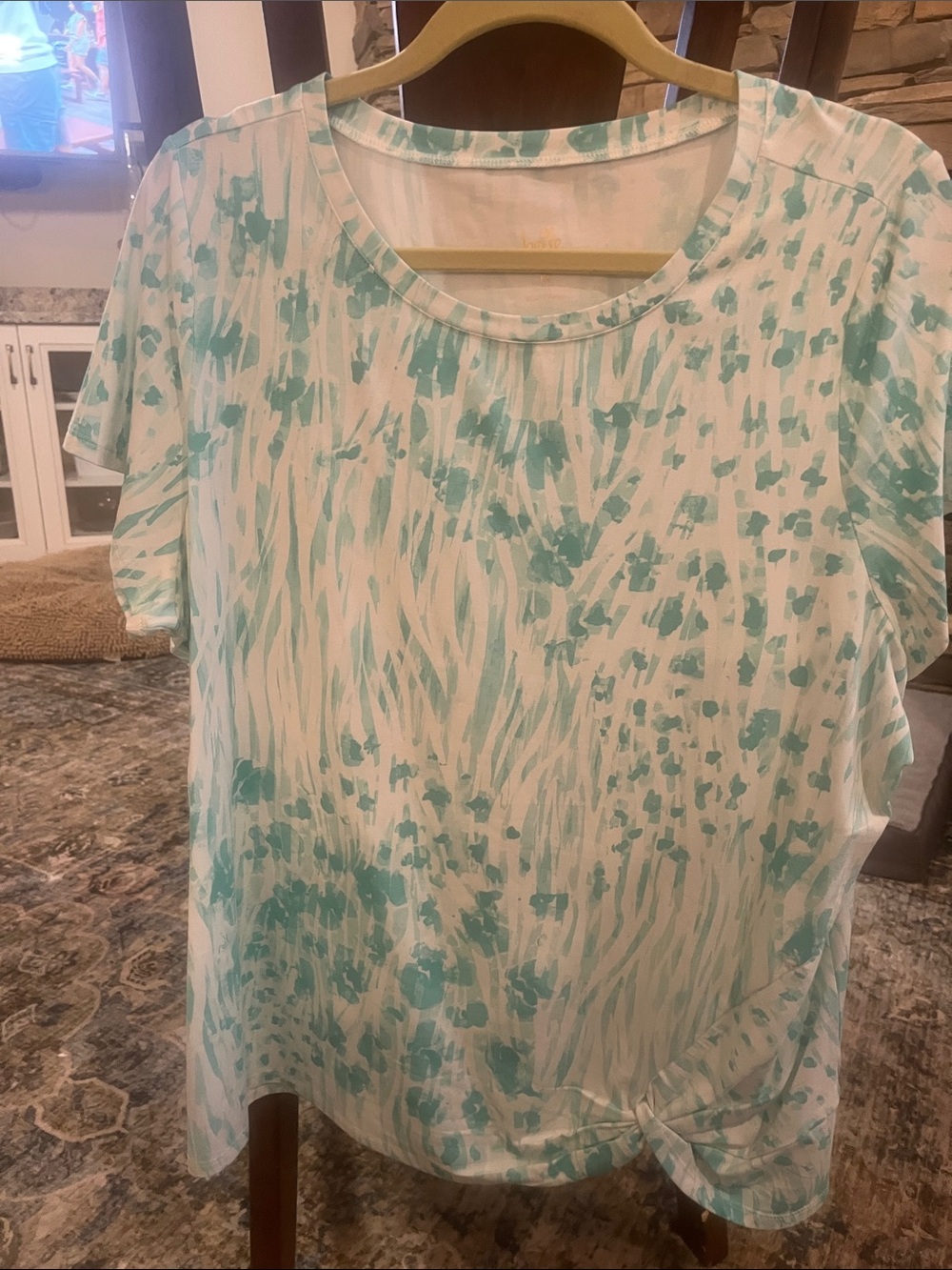 Belle by Kim Gravel White and Light green Patterned Short Sleeve Top